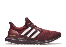 Adidas: Красные кроссовки  UltraBoost