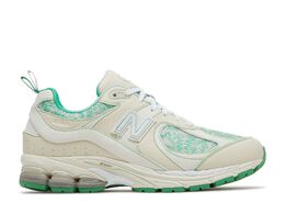 New Balance: Серые кроссовки  2002R