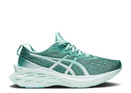 Asics: Зелёные кроссовки  Novablast 2