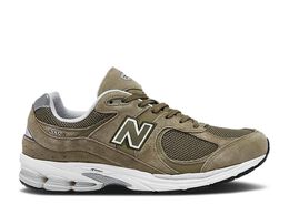 New Balance: Зелёные кроссовки  2002R