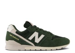 New Balance: Зелёные кроссовки 