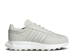 Adidas: Белые кроссовки  Retropy E5