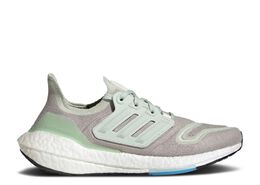 Adidas: Зелёные кроссовки  UltraBoost