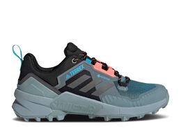 Adidas: Красные кроссовки  Terrex Swift