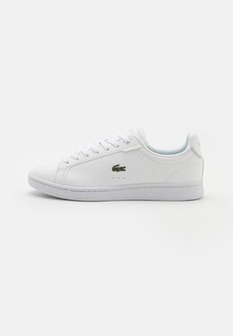 Lacoste: Белые кроссовки 