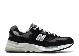 New Balance: Чёрные кроссовки  992