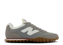 New Balance: Серые кроссовки 