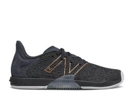 New Balance: Чёрные кроссовки 