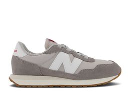 New Balance: Серые кроссовки  237