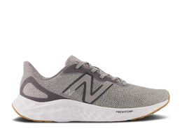 New Balance: Серые кроссовки  Fresh Foam