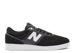 New Balance: Чёрные кроссовки 