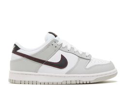 Nike: Серые кроссовки  Dunk Low SE