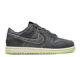 Nike: Серые кроссовки  Dunk Low SE