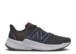 New Balance: Чёрные кроссовки  FuelCell