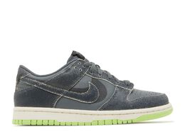 Nike: Серые кроссовки  Dunk Low SE