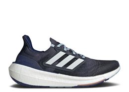 Adidas: Светлые кроссовки  UltraBoost