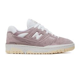 New Balance: Розовые кроссовки  550