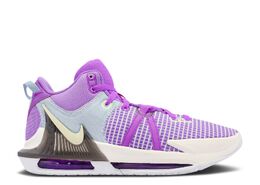 Nike: Розовые кроссовки 