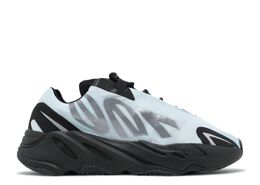 Adidas: Голубые кроссовки  Yeezy Boost 700 MNVN