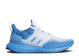 Adidas: Голубые кроссовки  UltraBoost DNA