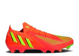 Adidas: Красные кроссовки  Predator