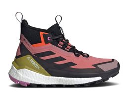 Adidas: Красные кроссовки  Terrex Free Hiker