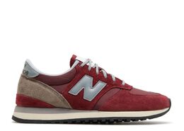 New Balance: Красные кроссовки 