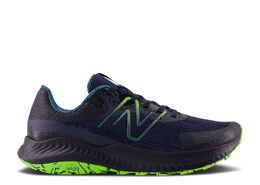 New Balance: Зелёные кроссовки 