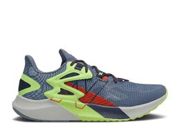 New Balance: Голубые кроссовки  FuelCell Propel RMX