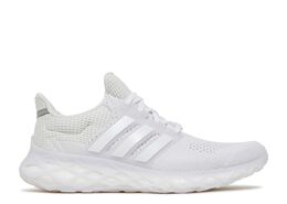 Adidas: Белые кроссовки  UltraBoost DNA