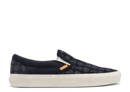 Vans: Тёмные кроссовки  Classic Slip On