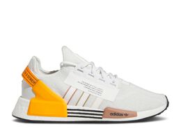 Adidas: Белые кроссовки  NMD_R1 V2