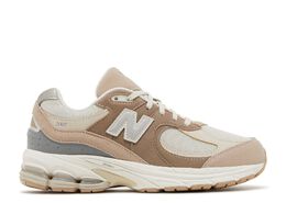 New Balance: Коричневые кроссовки  2002R