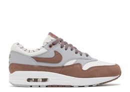 Nike: Коричневые кроссовки  Air Max 1 Premium