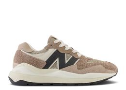 New Balance: Коричневые кроссовки  57/40