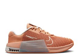 Nike: Коричневые кроссовки 