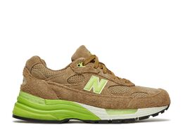 New Balance: Коричневые кроссовки  992