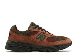 New Balance: Коричневые кроссовки 