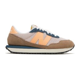 New Balance: Розовые кроссовки  237