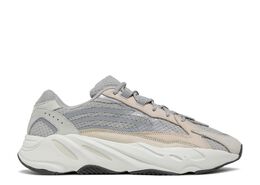 Adidas: Бежевые кроссовки  Yeezy Boost 700 v2