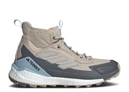 Adidas: Бежевые кроссовки  Terrex Free Hiker