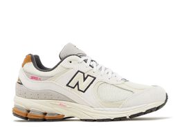New Balance: Белые кроссовки  2002R