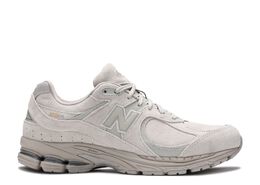 New Balance: Бежевые кроссовки  2002R