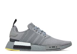 Adidas: Чёрные кроссовки  NMD_R1