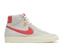 Nike: Бежевые кроссовки  Blazer Mid 77