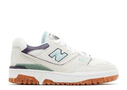 New Balance: Бежевые кроссовки  550