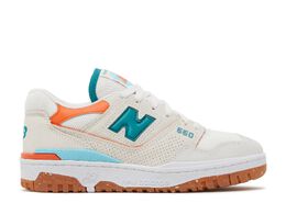 New Balance: Бежевые кроссовки  550