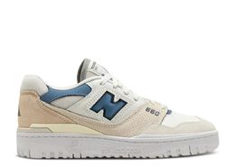 New Balance: Голубые кроссовки  550