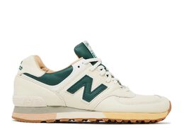 New Balance: Бежевые кроссовки  576