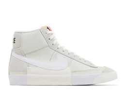 Nike: Светлые кроссовки  Blazer Mid 77